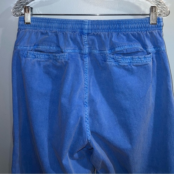 Crazy shirh- Blue pants - Picture 5 of 7